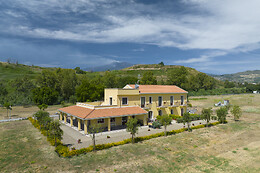 Minissale Farmhouse