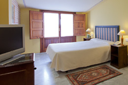 HOTEL AD HOC PARQUE GOLF